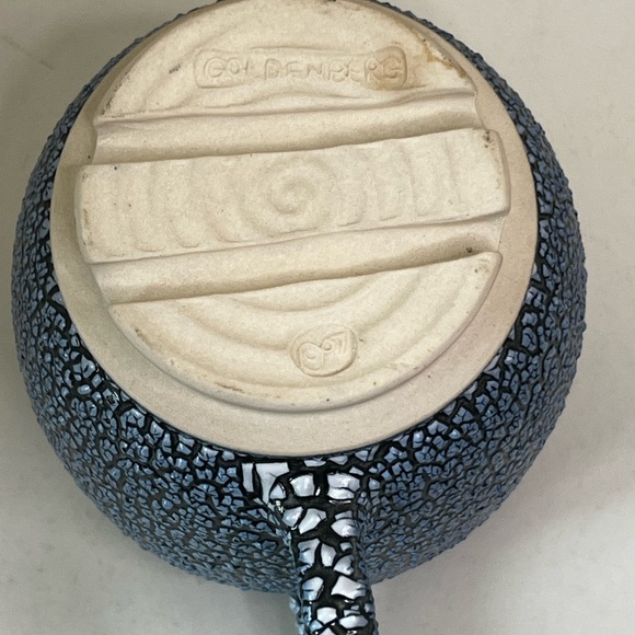 Vintage | Textured Blue Pottery Mug | Handcrafted Stoneware - Picture 4 of 4